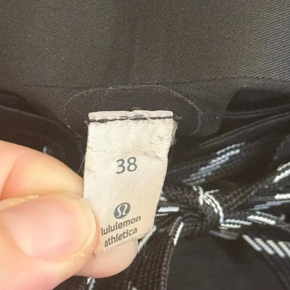 Lululemon Board Shorts Black 38